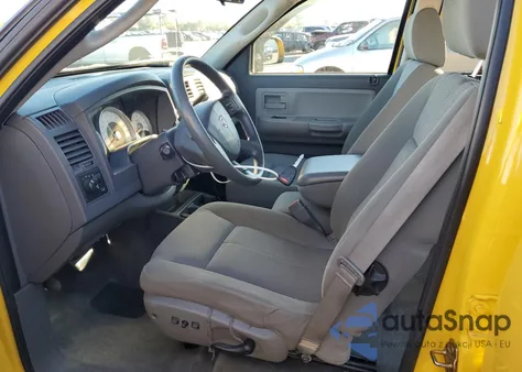 2006 Dodge Dakota Quad Slt z USA, uszkodzony, nr VIN 1D7HW48N56S573813